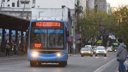 Rosario: En plena campaña, aumentó el boleto