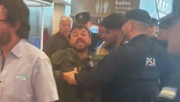 Juan Grabois respondió al escrache en Ezeiza y se vivieron momentos de tensión.