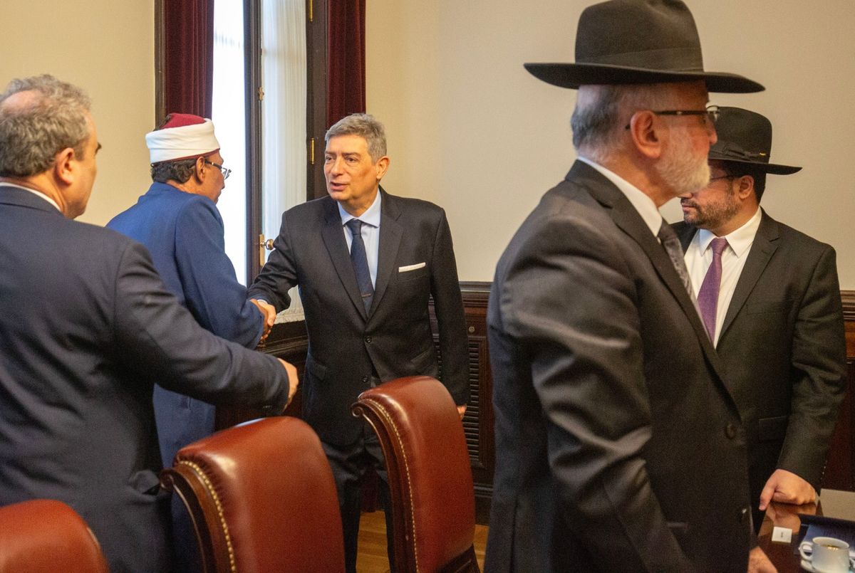 Horacio Rossati en pleno ecumenismo forense.