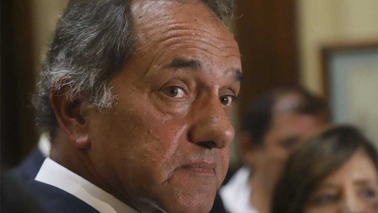 Demora de la renuncia de Scioli expone la dificultad del oficialismo en Diputados