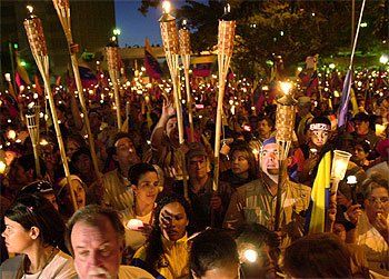 22-12-2002 Miles de manifestantes se congregaron en contra del chavismo