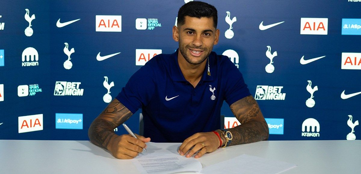 El campeón del Mundo puso la firma El campeón del Mundo puso la firma