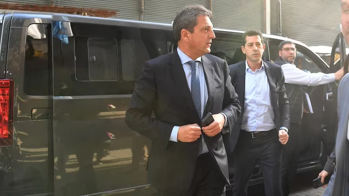 Wado de Pedro estrena hoy el traje de jefe de Campaña de Sergio Massa.