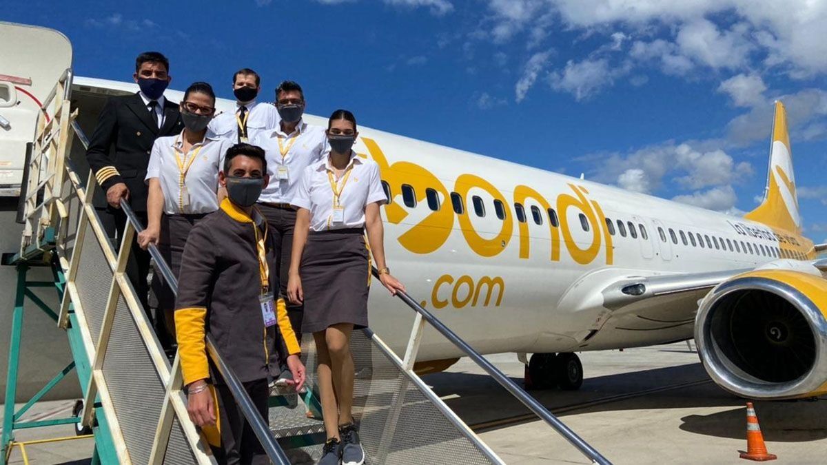 Crece la tensión entre trabajadores de Flybondi. Crece la tensión entre trabajadores de Flybondi. 