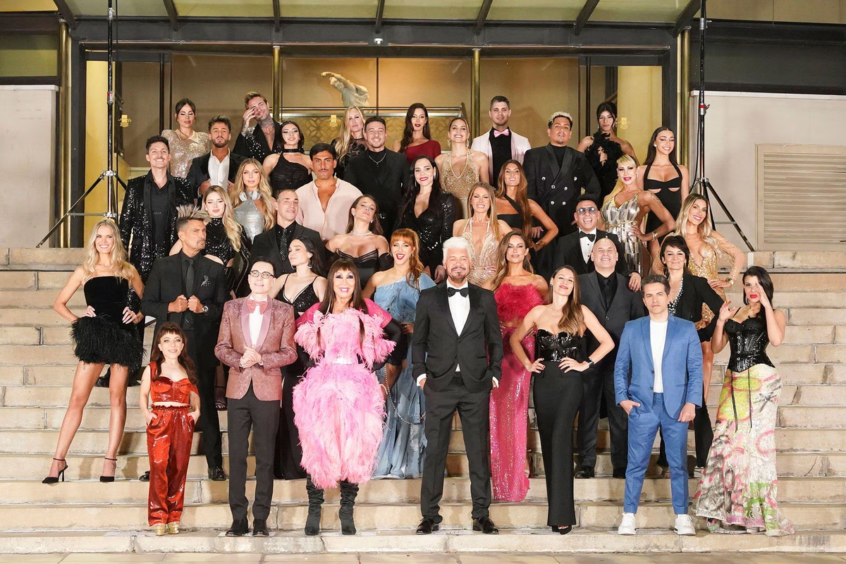 La foto oficial del Bailando 2023, que estrenará en América TV con Marcelo Tinelli. La foto oficial del Bailando 2023, que estrenará en América TV con Marcelo Tinelli.