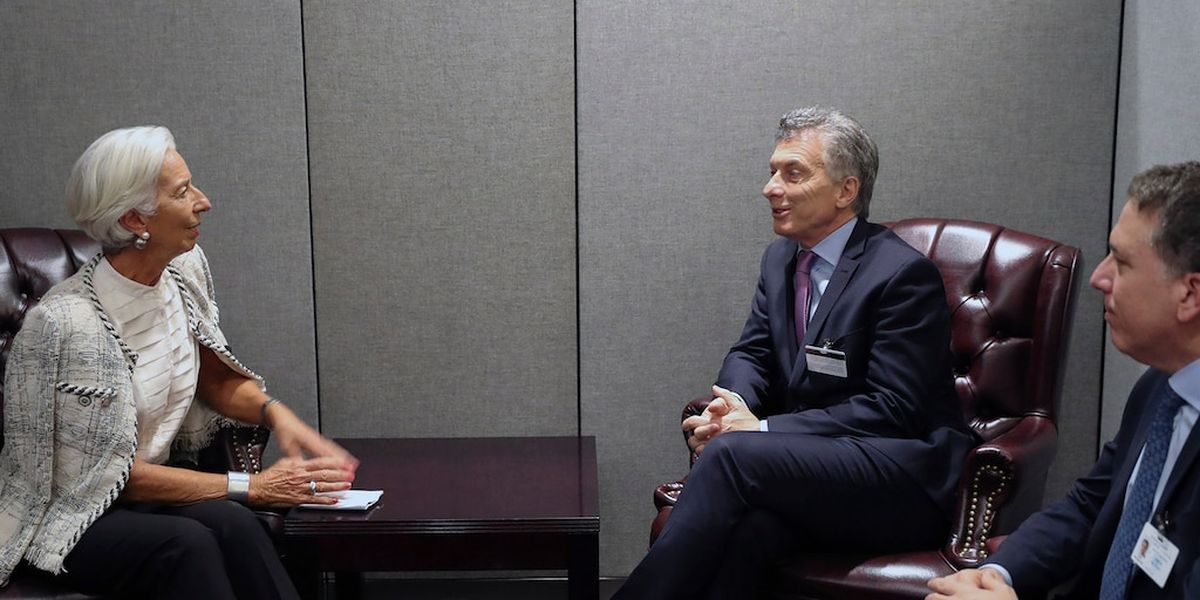 Mauricio Macri y Nicolás Dujovne con el FMI.