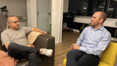 Reapareció Martin Guzmán con el único CEO que lo defendía
