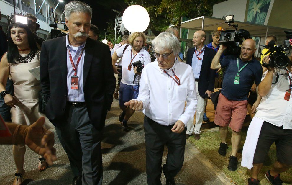 Chase Carey y Bernie Ecclestone en Singapur.