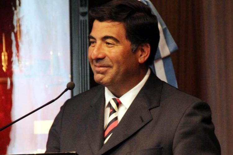 Ricardo Echegaray no supo cómo explicar la contradicción K sobre las Malvinas.