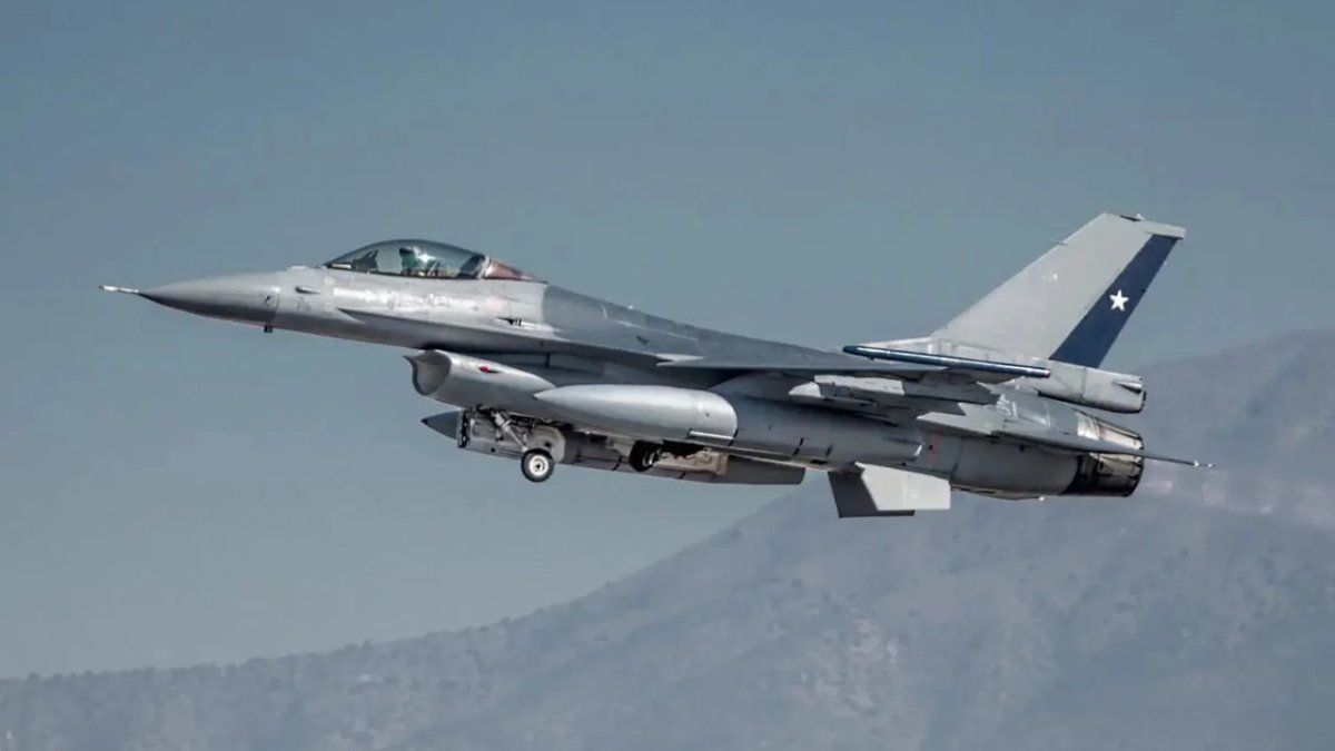 Los ejemplares chilenos del F-16. Los ejemplares chilenos del F-16. 