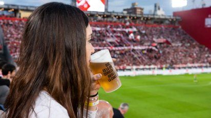 Quilmes (sin alcohol) pisa fuerte en el fútbol argentino