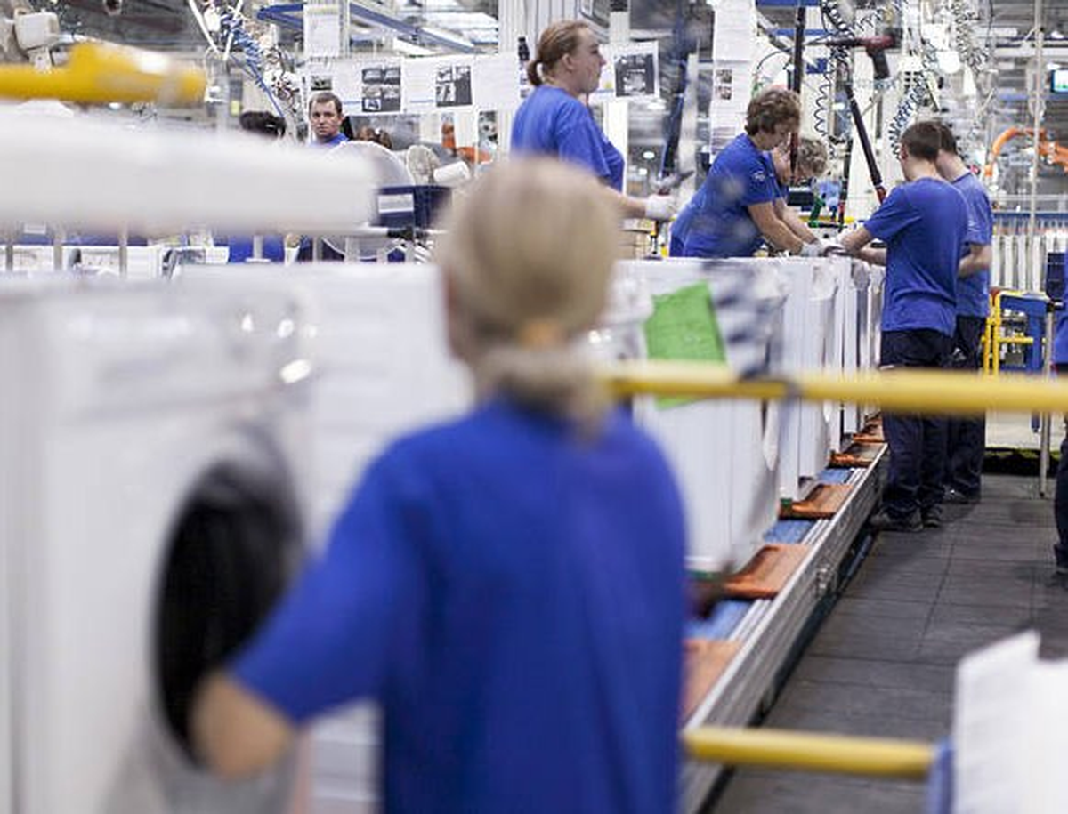 Modelo industrial en declive. Modelo industrial en declive. 