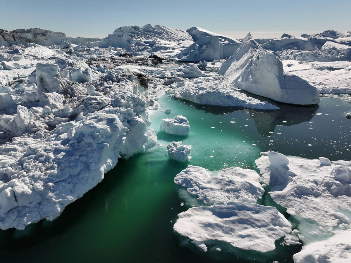 Ártico rico en recursos naturales y clave para el control militar de la zona. Ártico rico en recursos naturales y clave para el control militar de la zona.