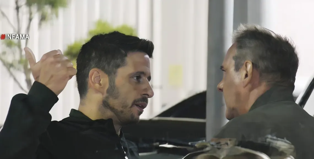 Migueles reaccionó con violencia ante un notero a pesar de que ni siquiera llevaba cámara. Migueles reaccionó con violencia ante un notero a pesar de que ni siquiera llevaba cámara.