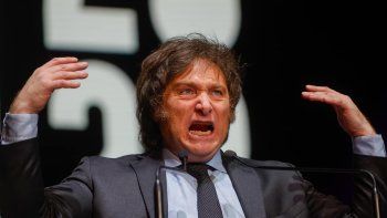 Mal dato para el Gobierno: Sindicatos muestran alto rechazo a Milei en plena reforma laboral