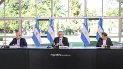 altText(Encuesta: Cómo evalúan a Alberto F., Kicillof y Larreta en su gestión de la pandemia)}