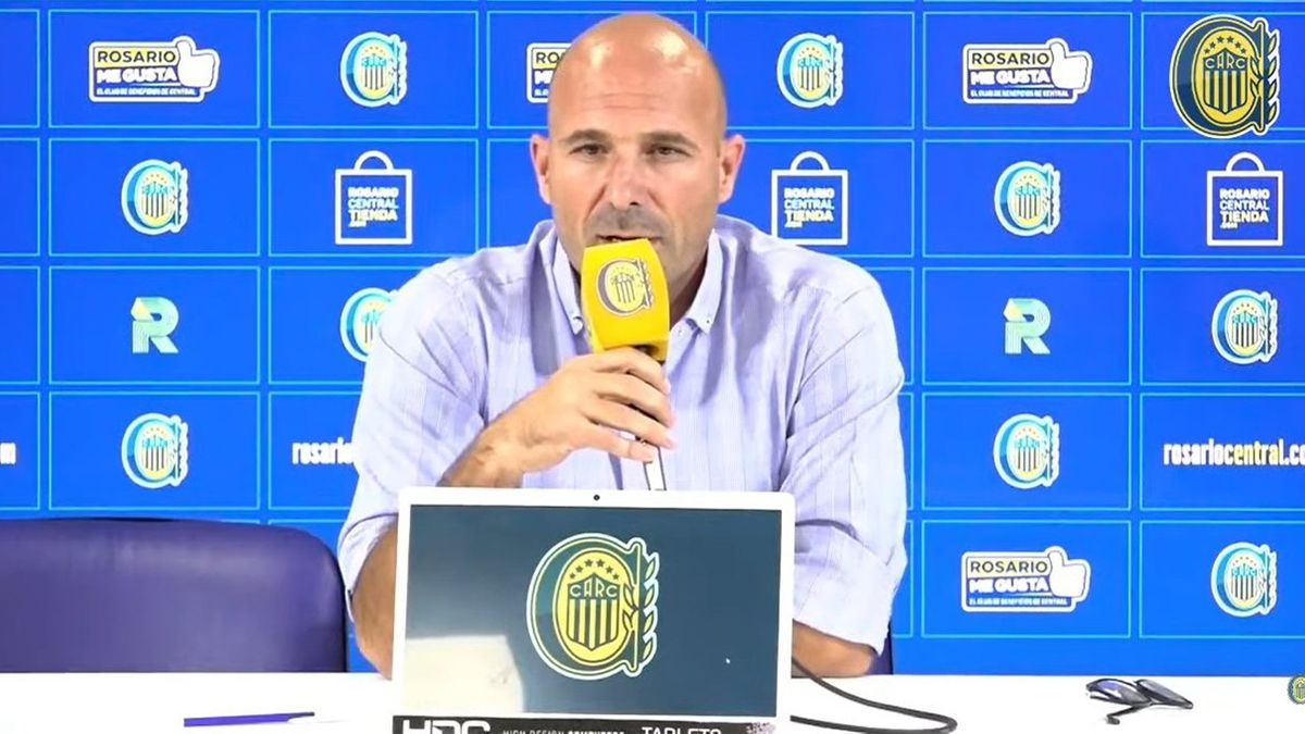 Gonzalo Belloso, nuevopresidente de Rosario Central, acusó a los exdirectivos del “Canalla” de que “quisieronquebrar” al club. (Foto: Captura TV)