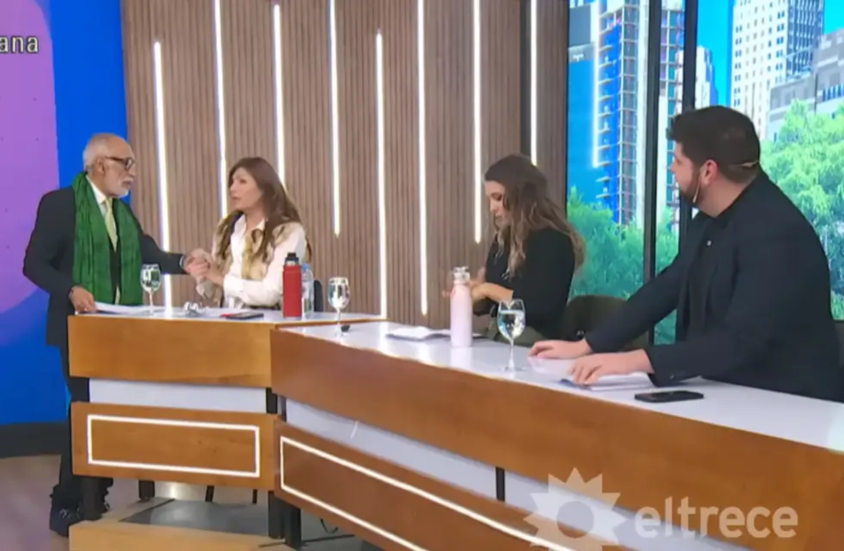 El Negro Oro dejó Uruguay y volvió a la Argentina. El Negro Oro dejó Uruguay y volvió a la Argentina.