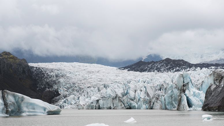 Ley de Glaciares en el Congreso, mientras científicos lanzan alerta mundial