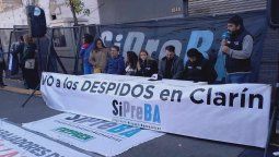 SiPreBa se manifiesta en las puertas de la redacción de Clarín.&nbsp;