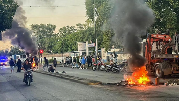 Desborde en Santa Fe: Acuartelamiento, desalojos y