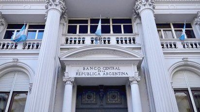 BCRA sin reservas se da el tupé de atrasar el tipo de cambio
