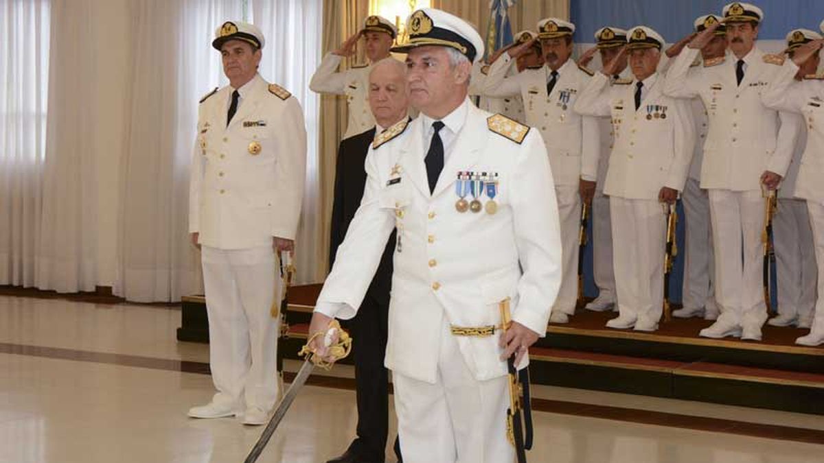 General Ramon Armada Cambios en la Armada (¿o maquillaje?): Los nuevos jefes... ya eran jefes