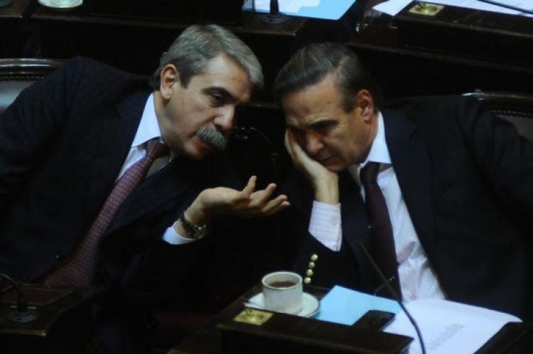 Uno lo quiere obligatorio, el otro optativo.
