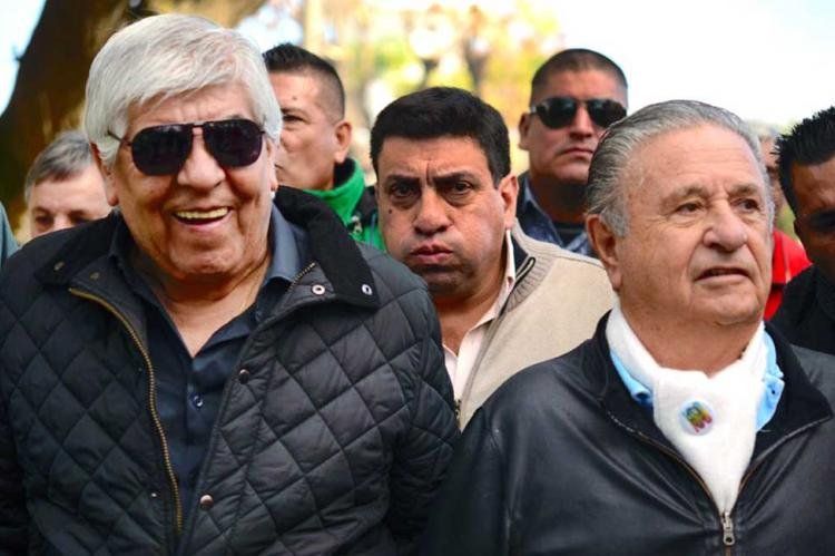 moyano duhalde.jpg