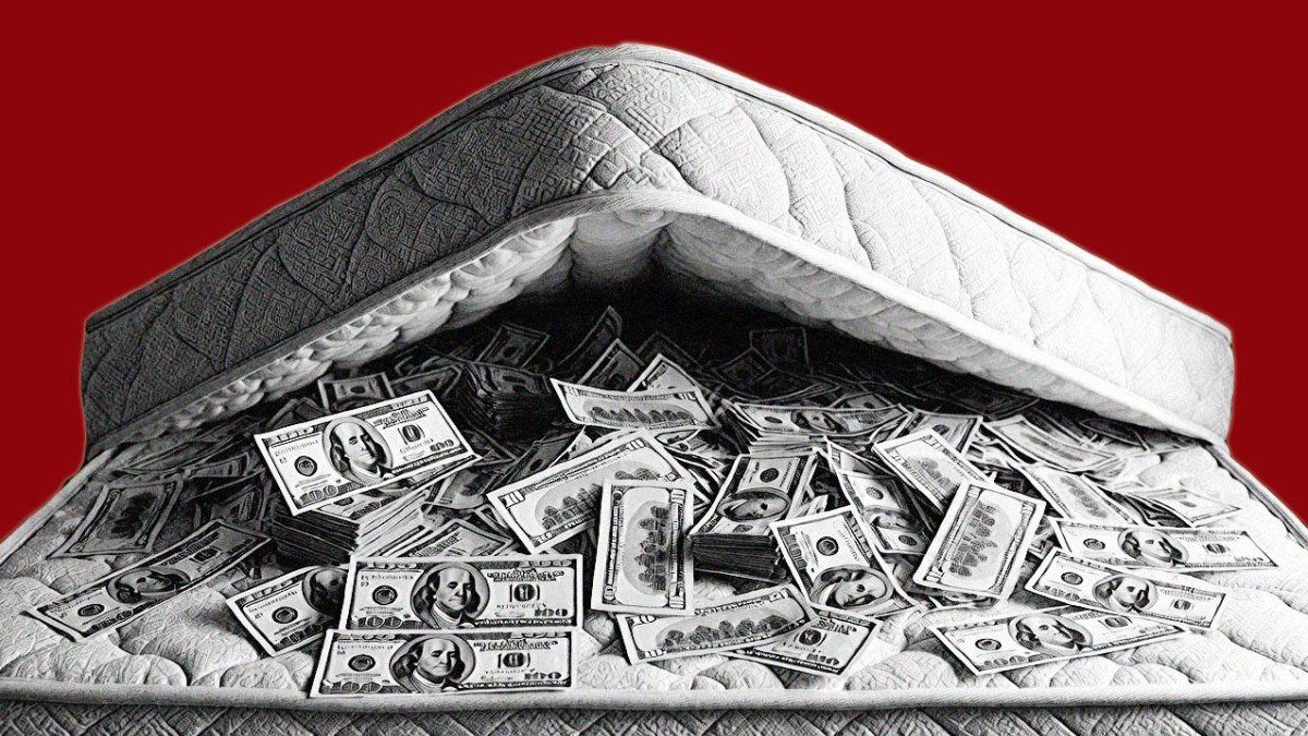 Los dólares del colchón, próximo blanco de Milei. Los dólares del colchón, próximo blanco de Milei.