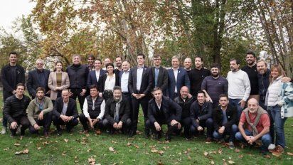 'Volumen político': Foto de Wado de Pedro con intendentes del conurbano