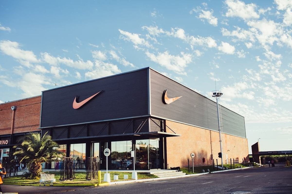 El outlet de Nike que ofrece precios imperdibles. El outlet de Nike que ofrece precios imperdibles.