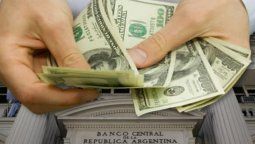 altText(Los gastos con tarjeta de crédito en dólares serán a cuenta de los US$ 200 por persona)}