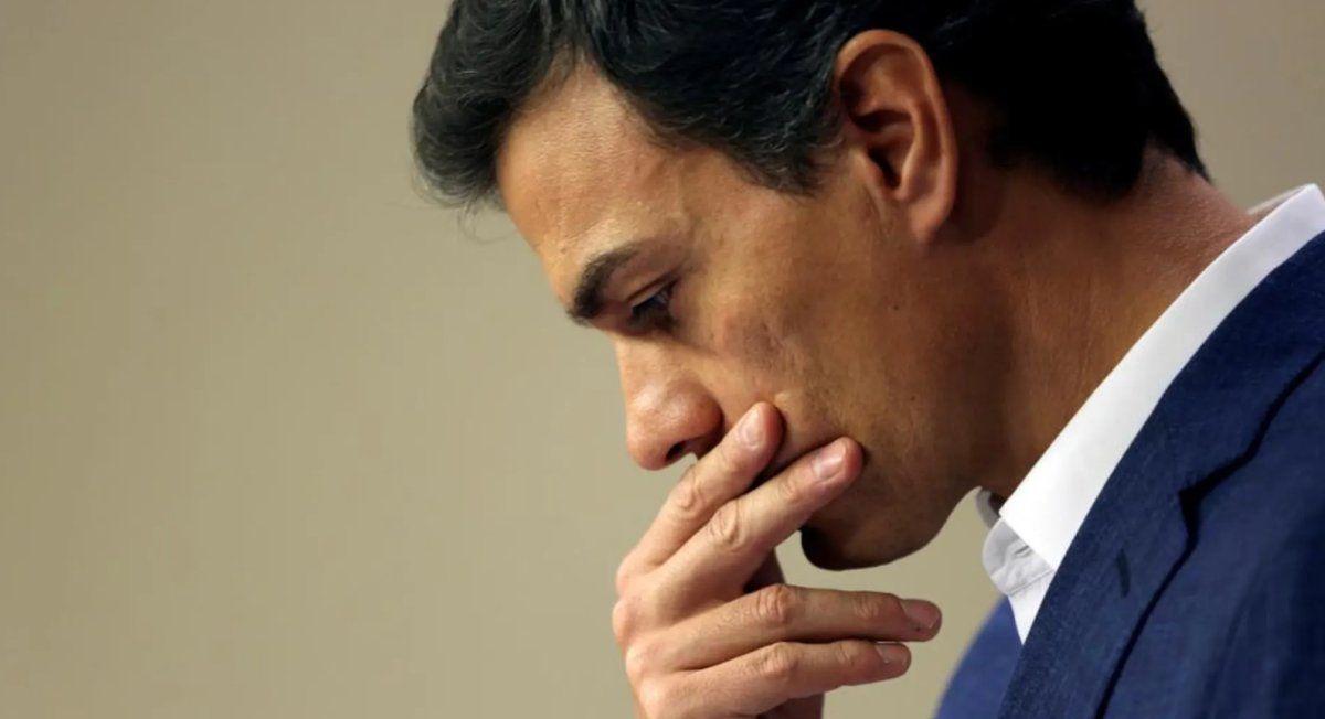 Pedro Sánchez, en el centro de la polémica tras la difusión de mensajes que ponen bajo sospecha las primarias del PSOE de 2017.