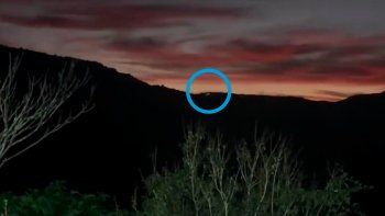 OVNI en Brasil: Filmó un objeto enorme en los bosques y lo subió a Instagram