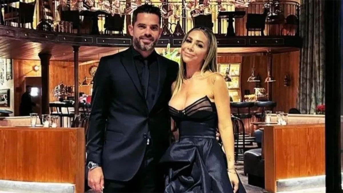 La pareja de Fernando Gago, Ver&oacute;nica Laffitte, public&oacute; posteos ante las versiones de su partida a Boca y se record&oacute; un viejo cruce con Juan Rom&aacute;n Riquelme. (Foto del Instagram de Ver&oacute;nica Laffitte)