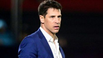 Sebastián Domínguez no arranca en Vélez
