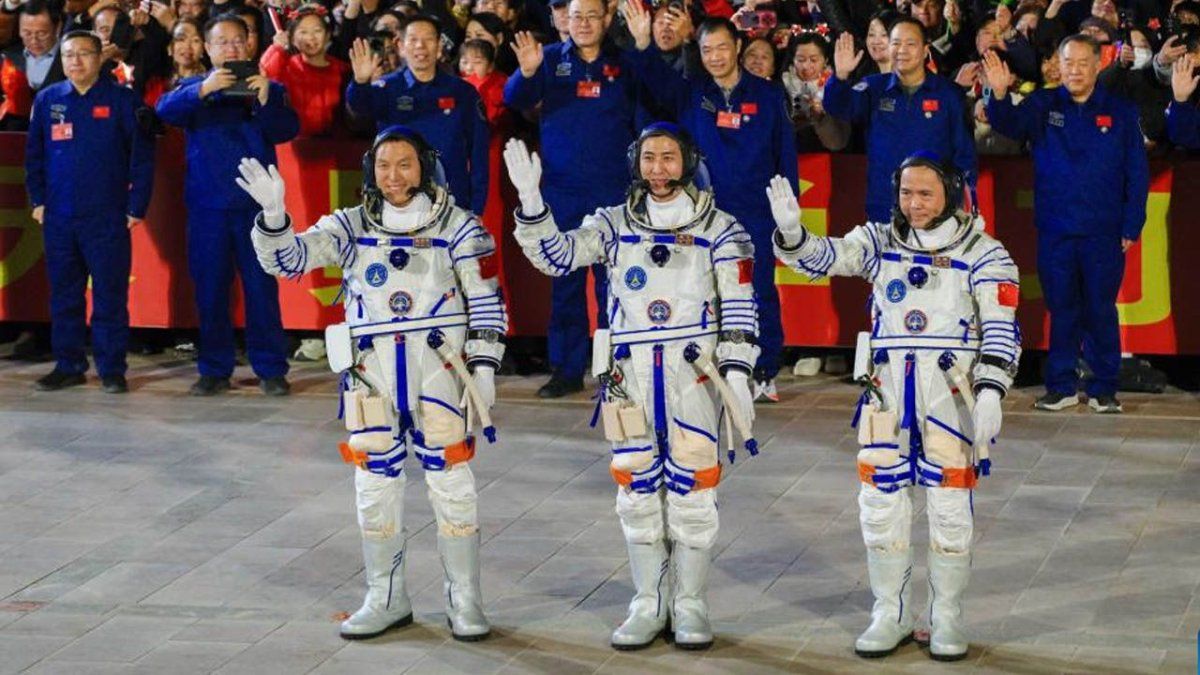Tres astronautas chinos viajarán hoy al espacio.&nbsp;