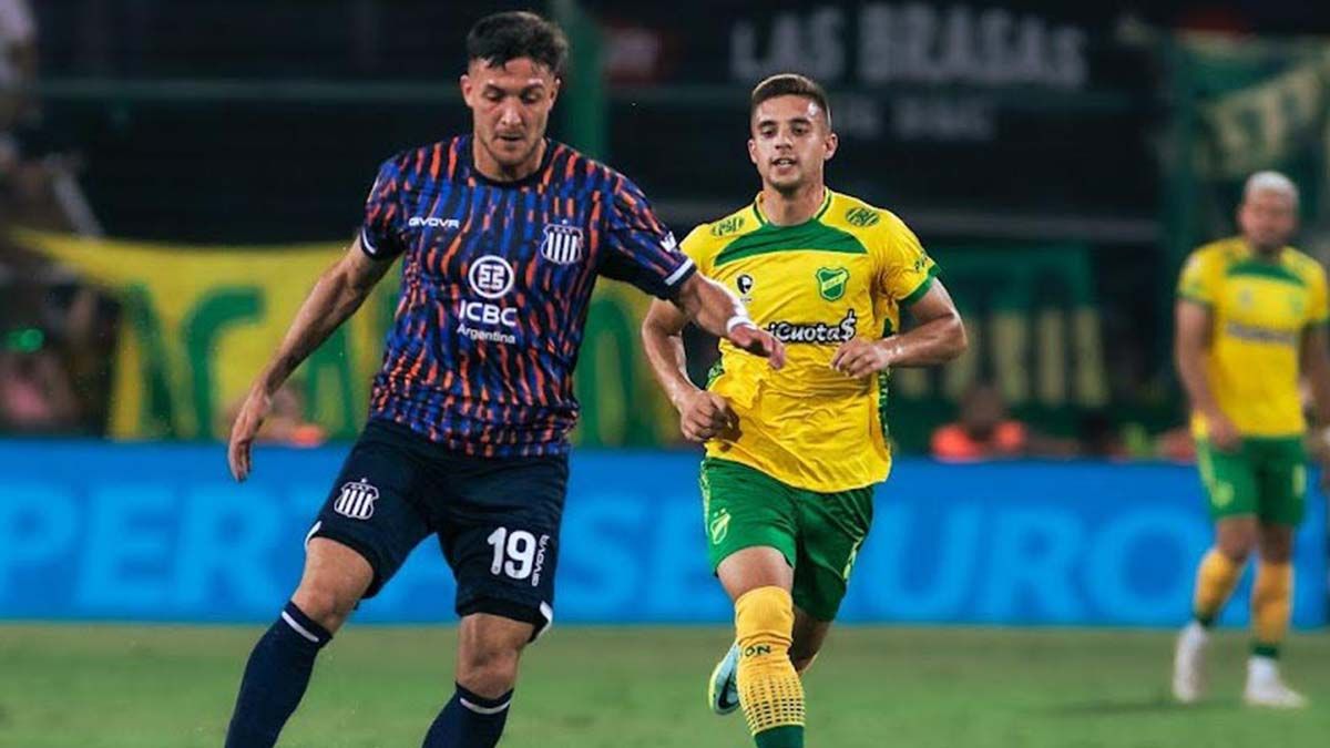 River y Boca mostraron una fuerte disparidad en esta sexta fecha. El Millonario goleó 3 a 0 a Godoy Cruz y el Xeneize sufrió una dura caída ante Banfield 1-0. (Foto: Noticias Argentinas)