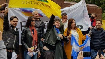 javier milei: no soy un politico, dinamito el statu quo javier milei: no soy un politico, dinamito el statu quo