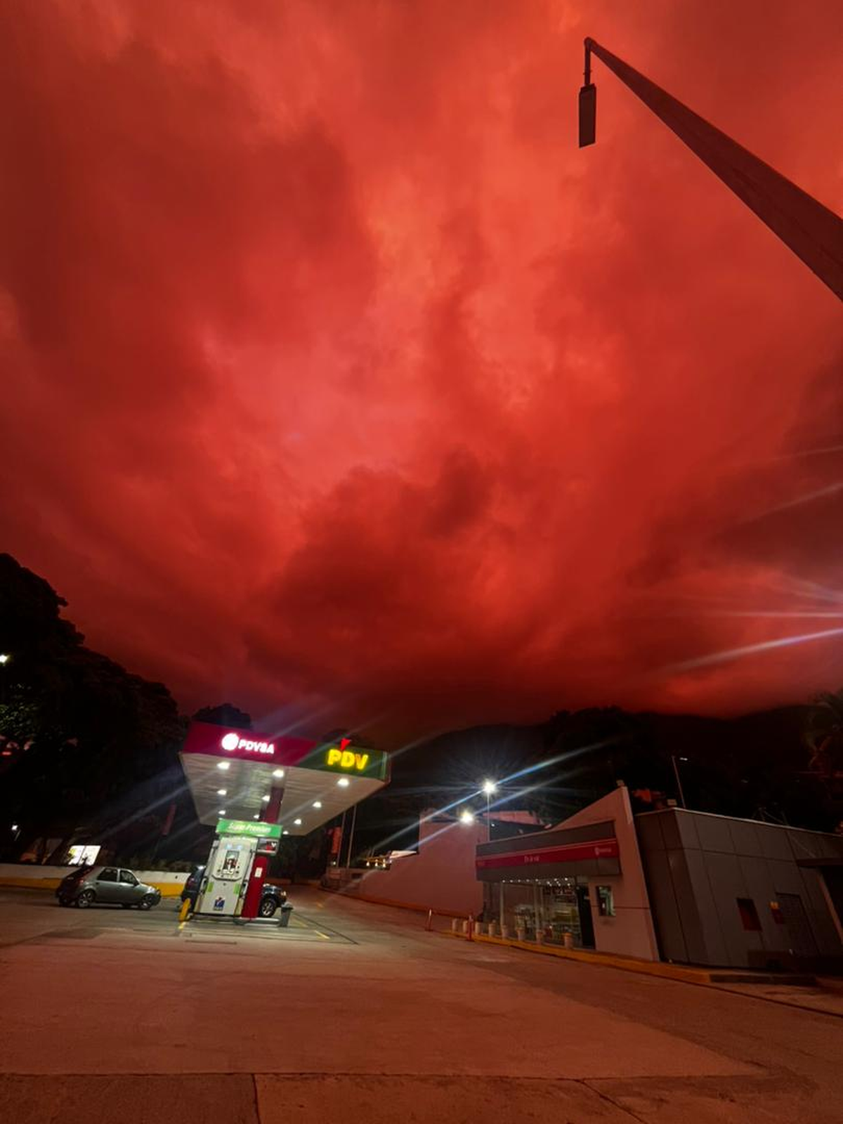 Los especialistas descartaron cualquier relación de lo que pasa en el cielo venezolano con la actividad sísmica. Foto: X Los especialistas descartaron cualquier relación de lo que pasa en el cielo venezolano con la actividad sísmica. Foto: X