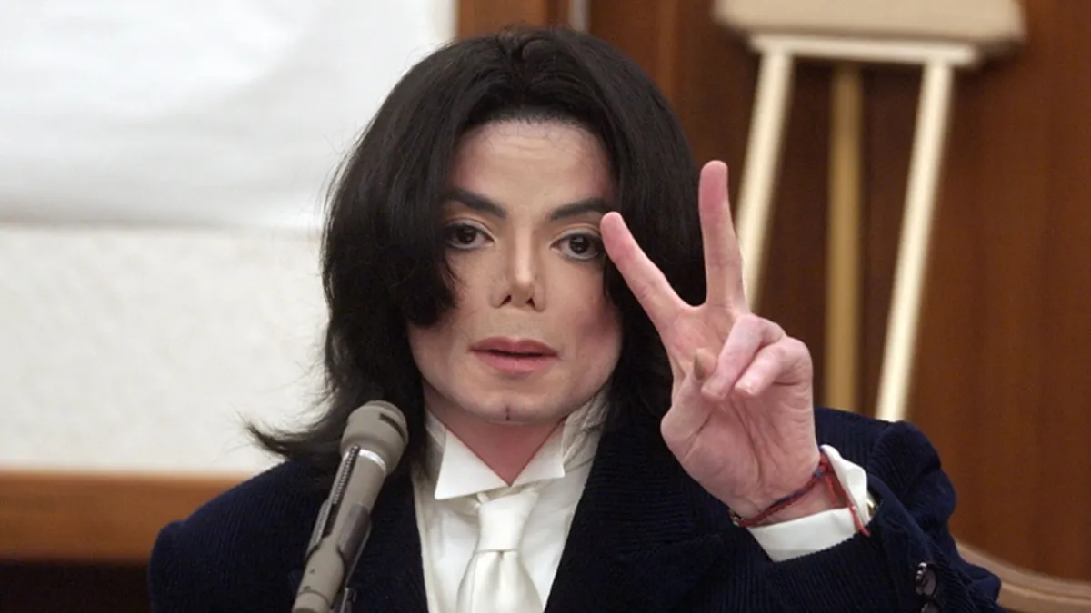 Mientras acumula elogios de algunos medios, también enfrenta fuertes controversias entre los fanáticos del cantante, alimentando aún más su impacto en plataformas digitales. Foto: Netflix Mientras acumula elogios de algunos medios, también enfrenta fuertes controversias entre los fanáticos del cantante, alimentando aún más su impacto en plataformas digitales. Foto: Netflix