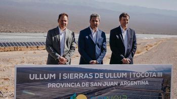Jorge Brito, ejecutivo de Genneia, Sergio Unác gobernador de San Juan y Bernardo Andrews, CEO de la empresa. Jorge Brito, ejecutivo de Genneia, Sergio Unác gobernador de San Juan y Bernardo Andrews, CEO de la empresa.