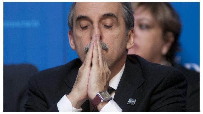 Blanqueo/Dólar ‘libre’/Trigo: El día que Moreno desesperó