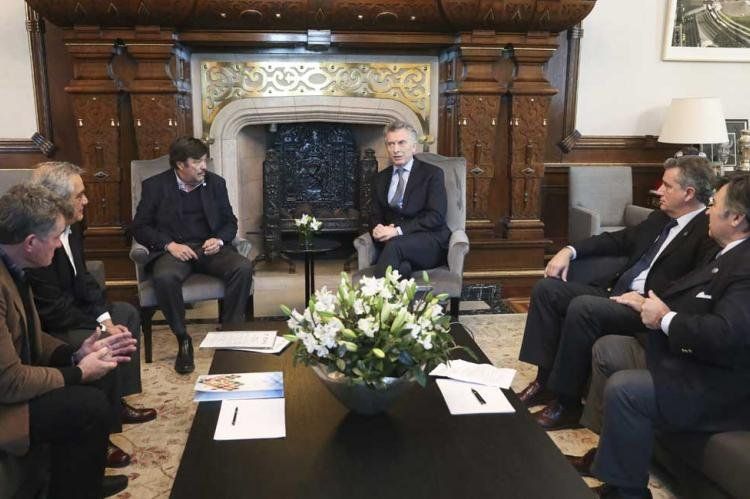 macri mesa de enlace1.jpg