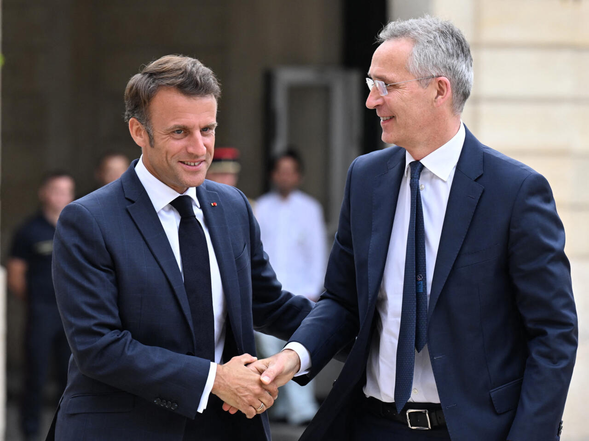 Emmanuel Macron causó convulsión en la OTAN tras negarse a descartar el envío de tropas a Ucrania. Emmanuel Macron causó convulsión en la OTAN tras negarse a descartar el envío de tropas a Ucrania.