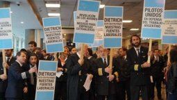 Ezeiza: Los gremios aeronáuticos retoman las protestas y podrían producir demoras