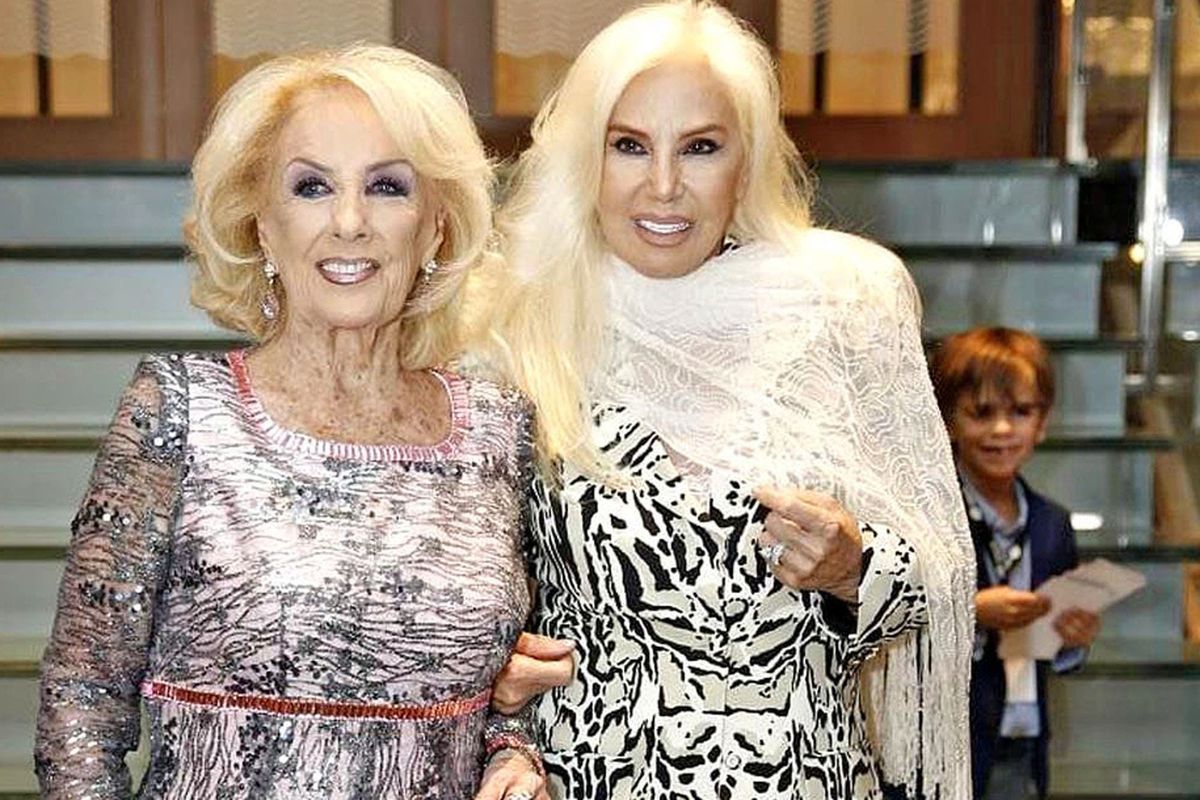 Mirtha Legrand junto a Susana Giménez.