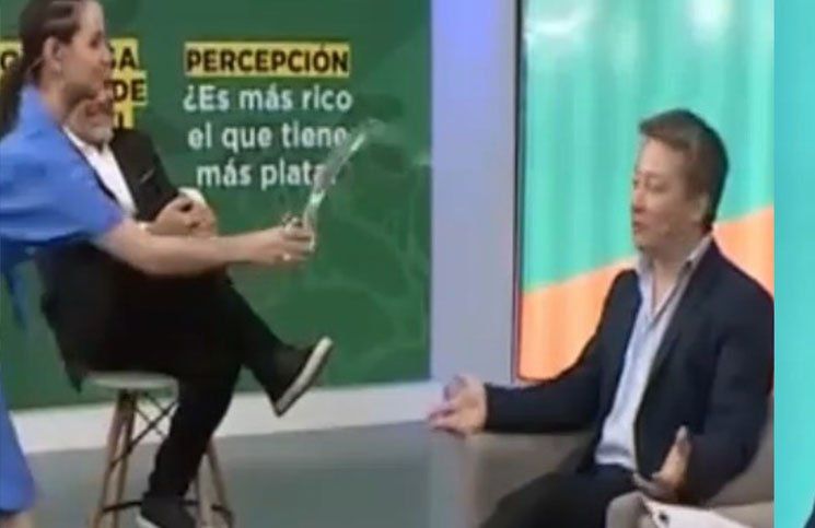 Momento de tensión al aire de LN+