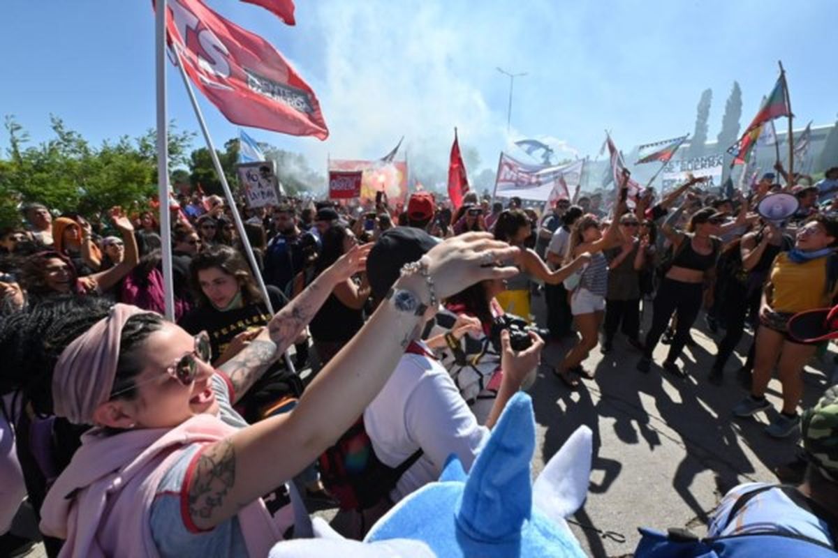 La Legislatura de Chubut, finalmente, derogó la ley de minería.